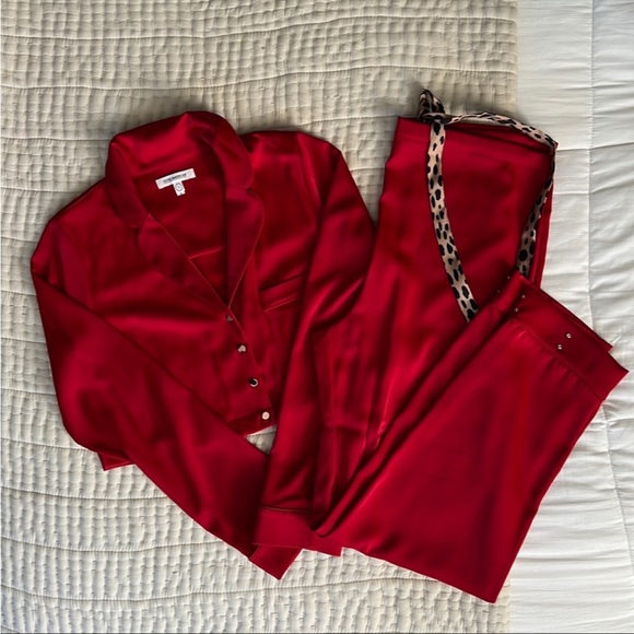 ✨GOOD AMERICAN✨Silky Pajama Set - Picture 3 of 3